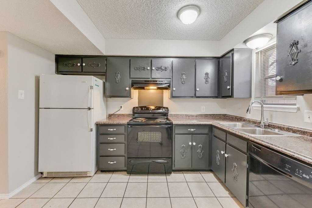 1728 W Sanford St #J - Photo 5 of 12