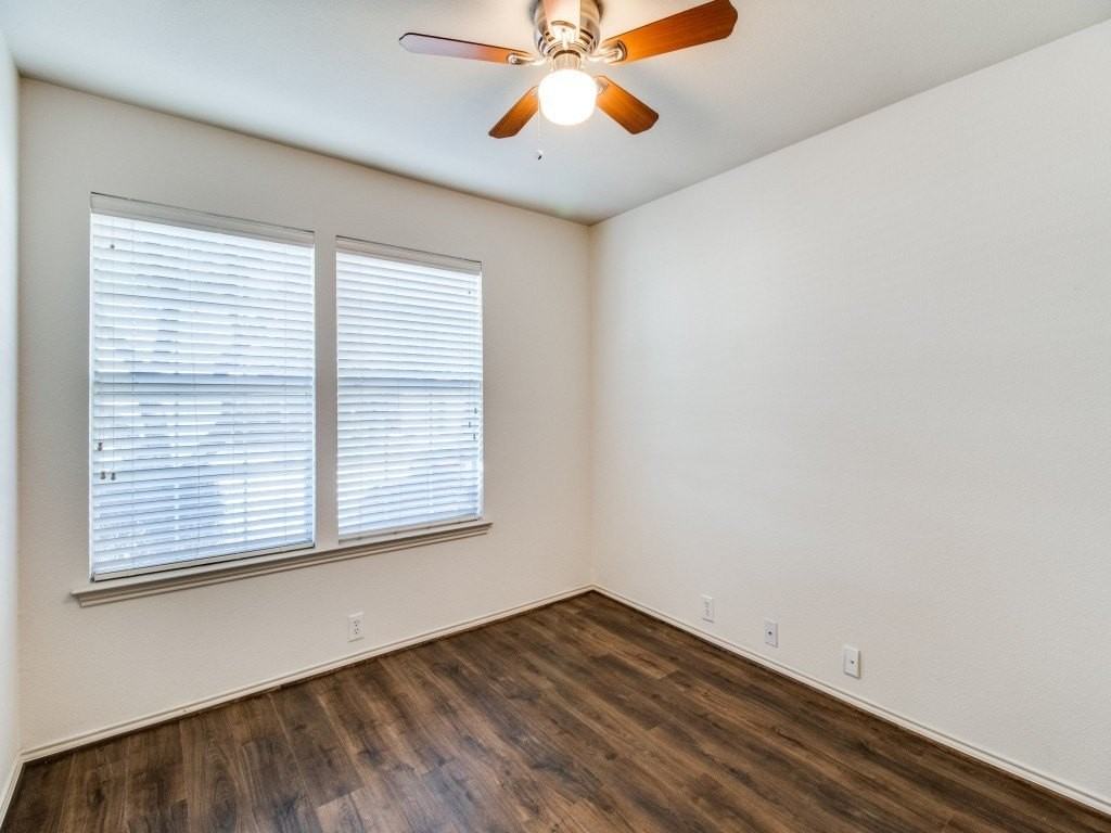 4212 Falcon Dr - Photo 3 of 12