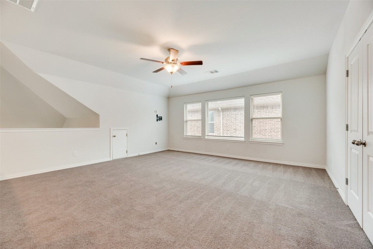5805 Fuder Dr - Photo 7 of 18