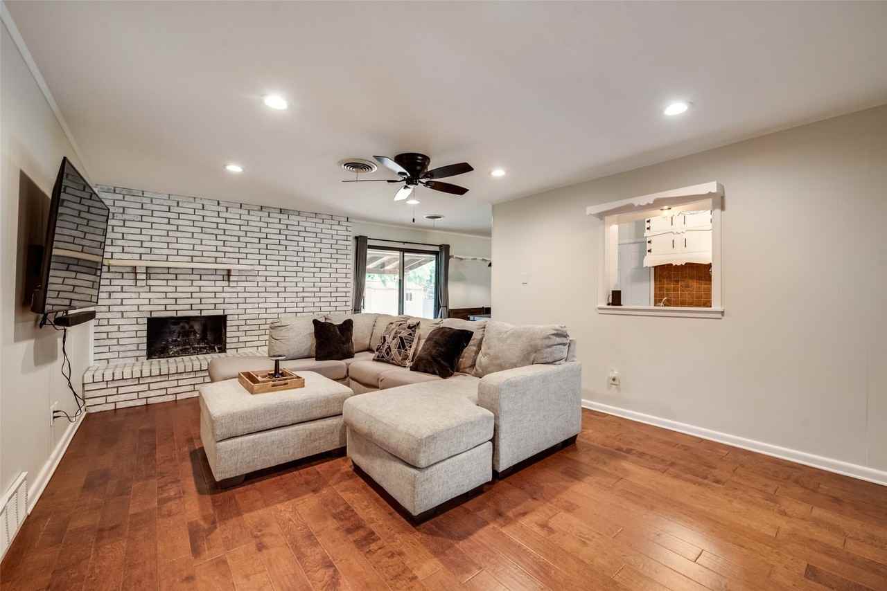 5700 Wessex Ave - Photo 6 of 21