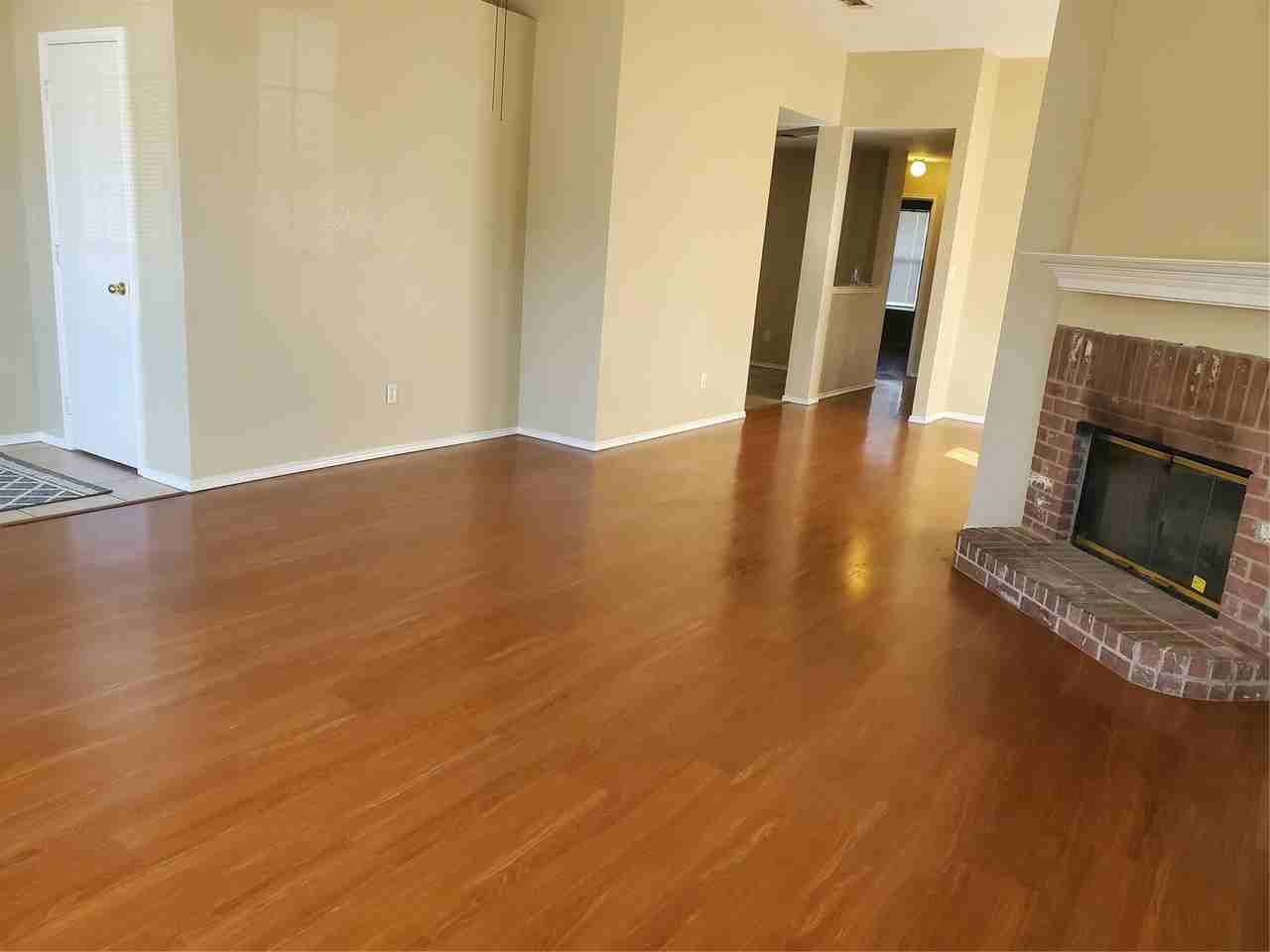 9290 Crimnson Ct - Photo 2 of 13