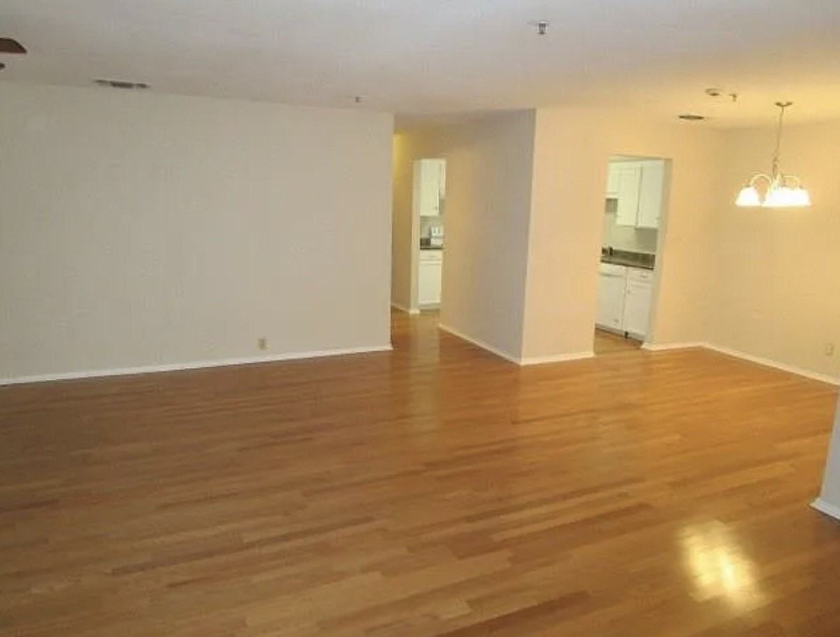 5212 Cordova Ave - Photo 3 of 18