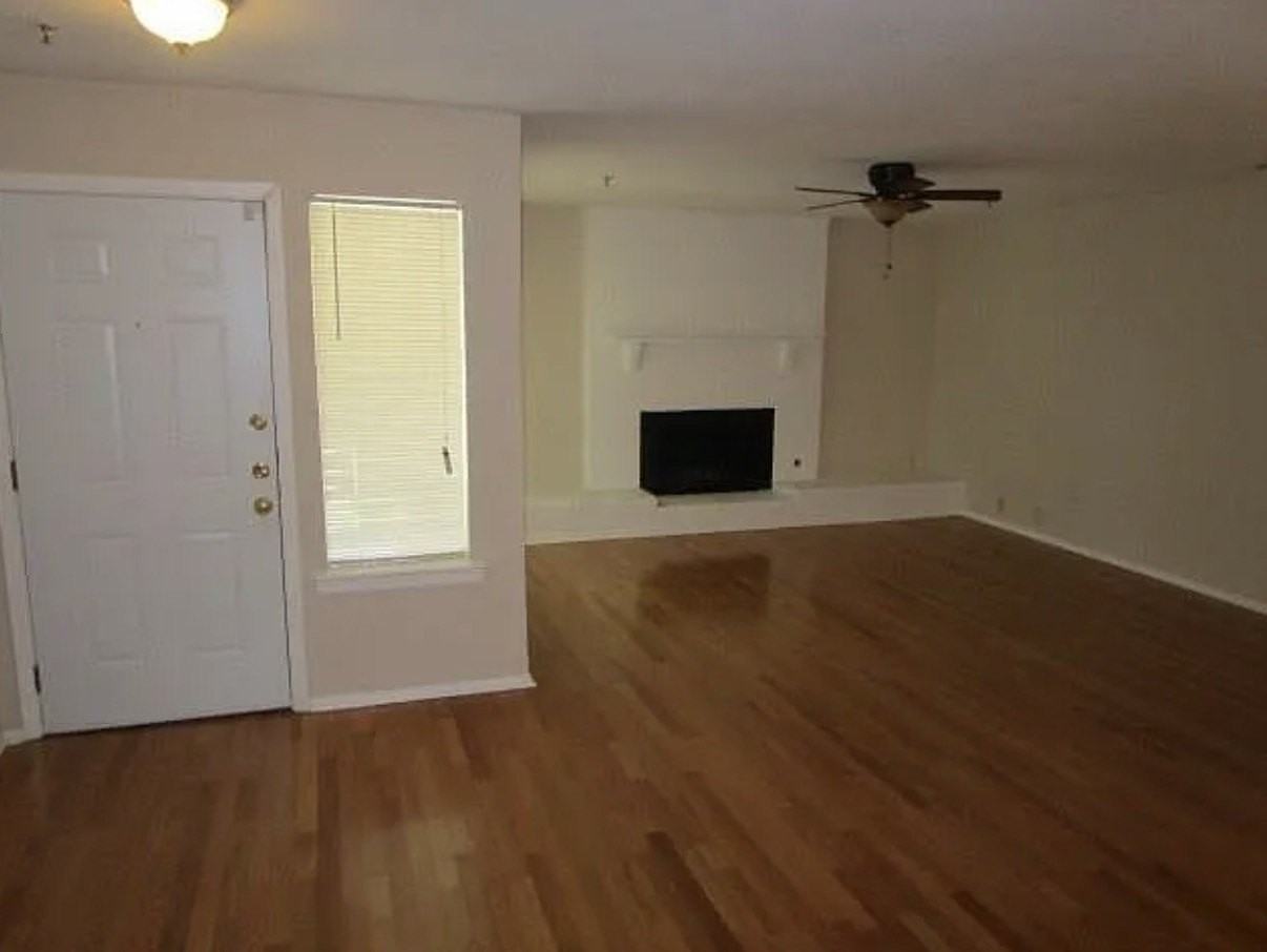 5212 Cordova Ave - Photo 4 of 18
