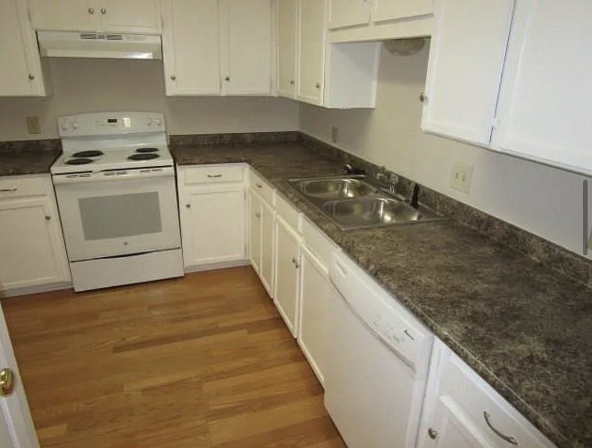 5212 Cordova Ave - Photo 7 of 18