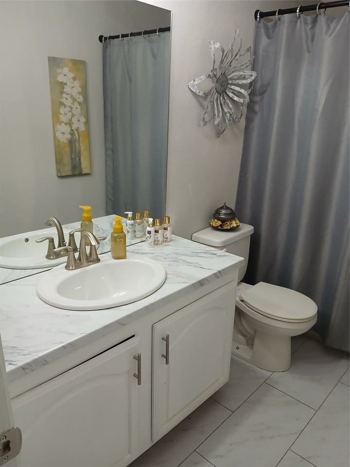 5616 Tucker St - Photo 5 of 18