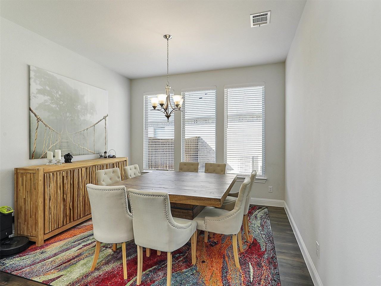 1820 Amazon Dr - Photo 5 of 40