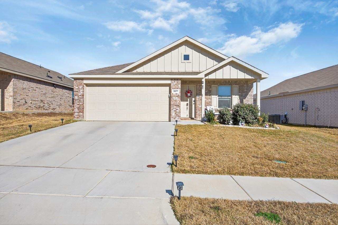 1477 Yachtclub Dr