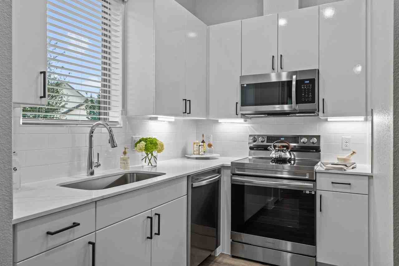 3275 Ganzer Rd W #117B - Photo 4 of 25