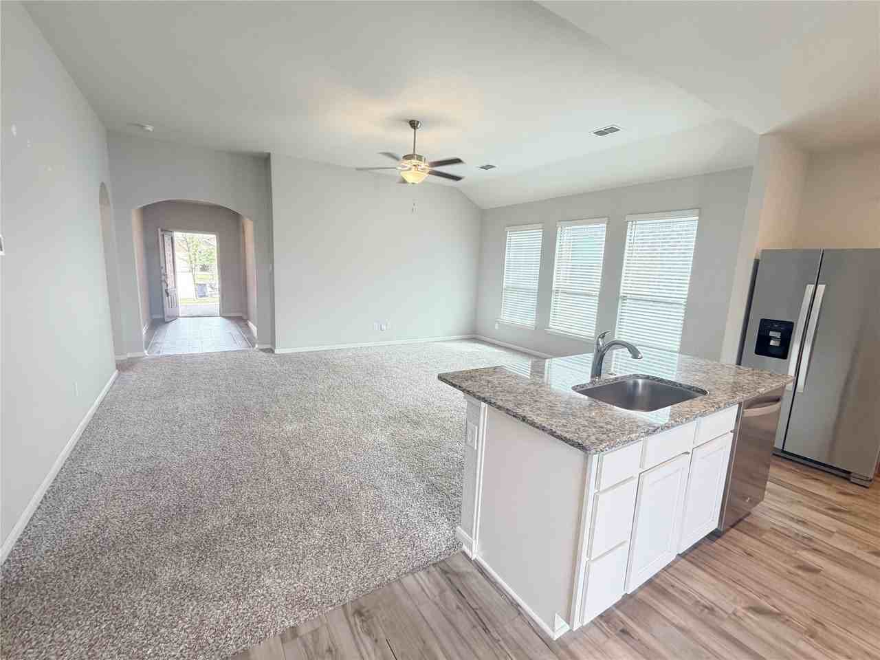 209 Aceves Ct - Photo 6 of 16