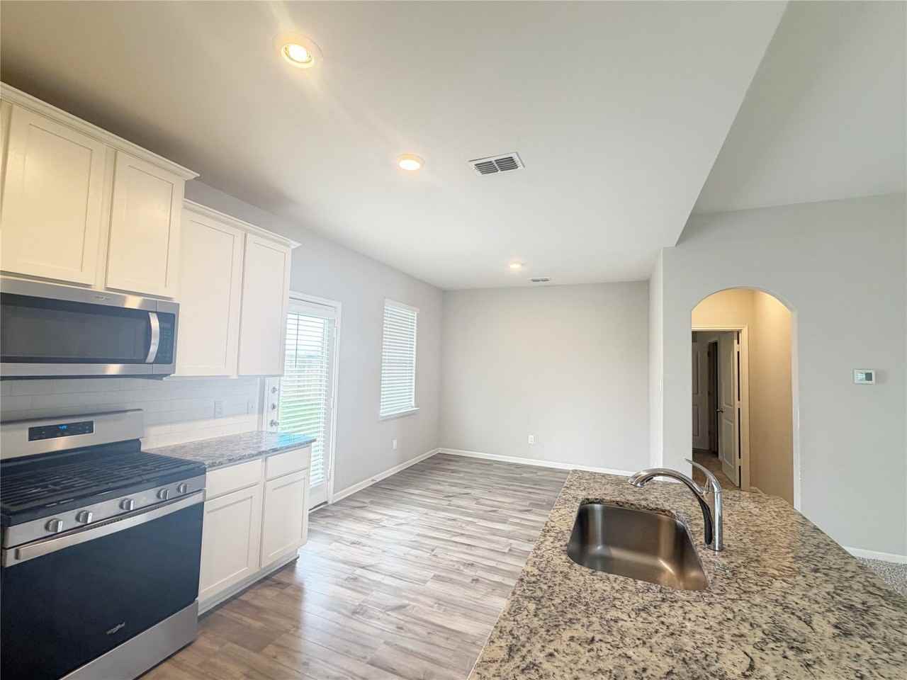 209 Aceves Ct - Photo 7 of 16