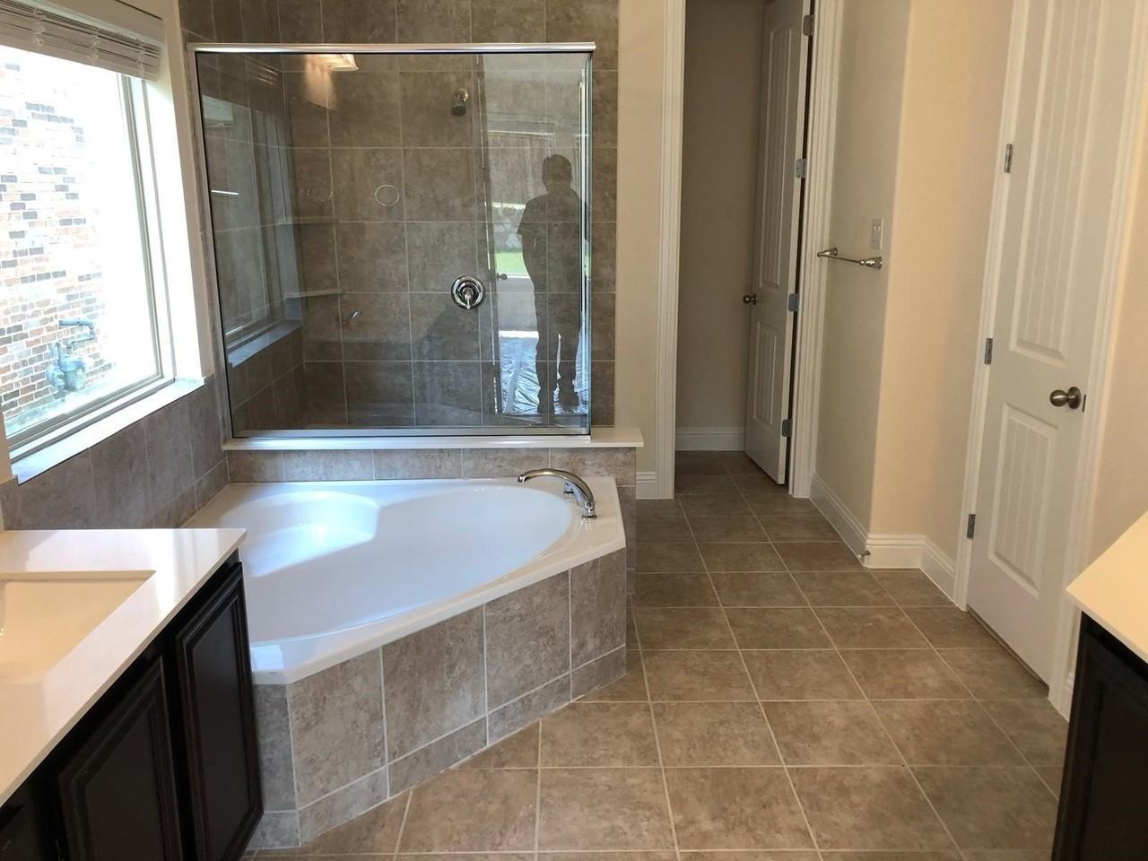 2436 Valley Ln - Photo 7 of 20