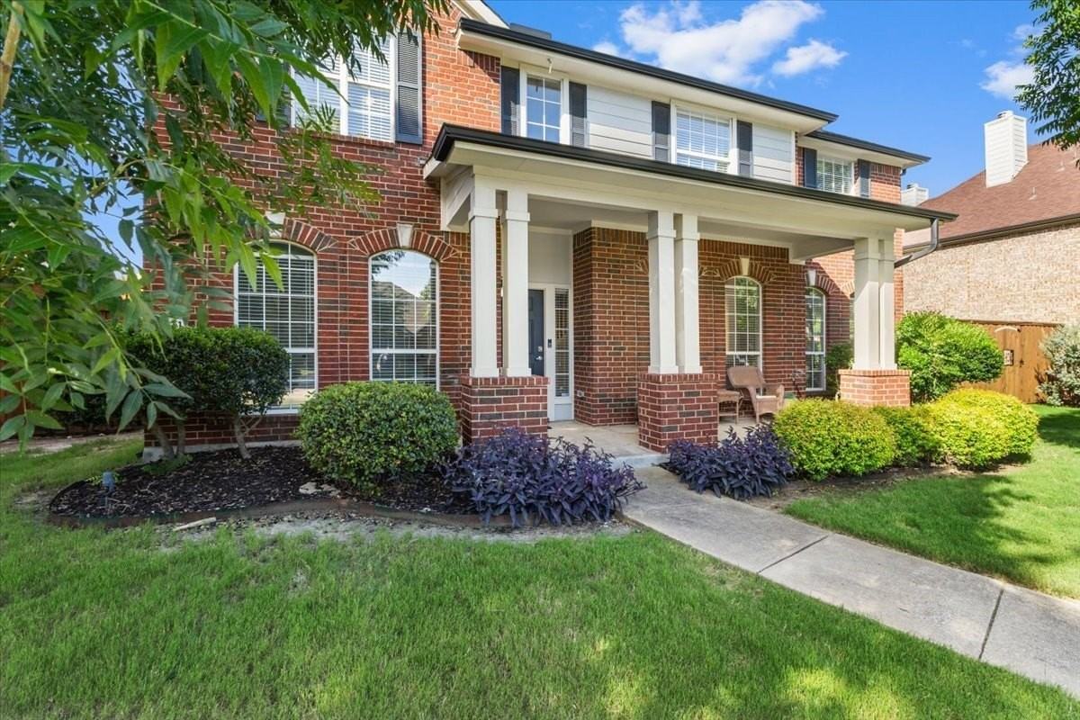 1121 London Dr