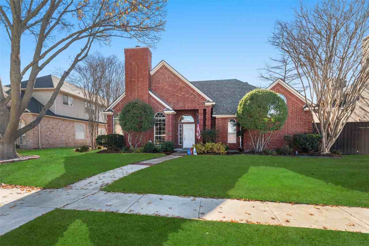 2700 Trophy Dr - Photo 2 of 19