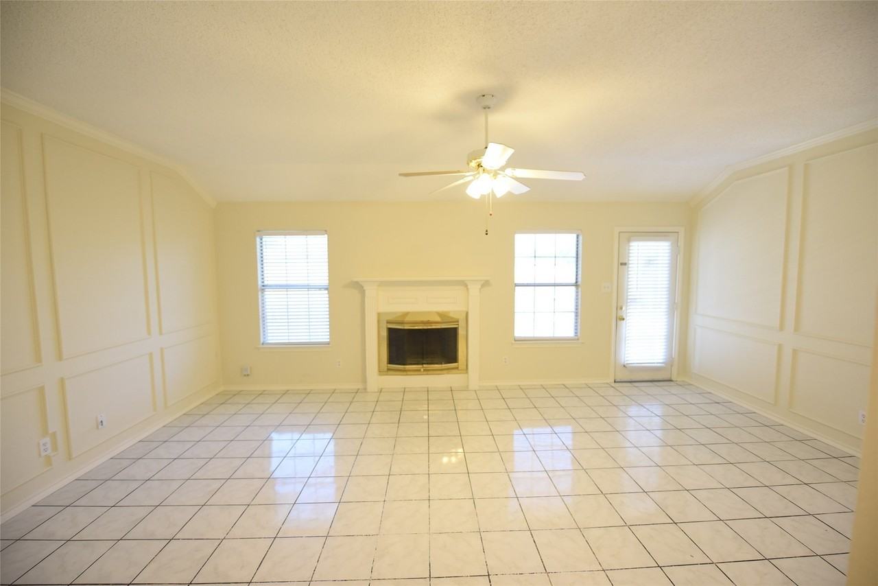 6419 Brookhaven Trl - Photo 3 of 19