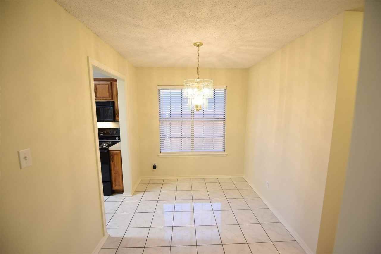 6419 Brookhaven Trl - Photo 5 of 19