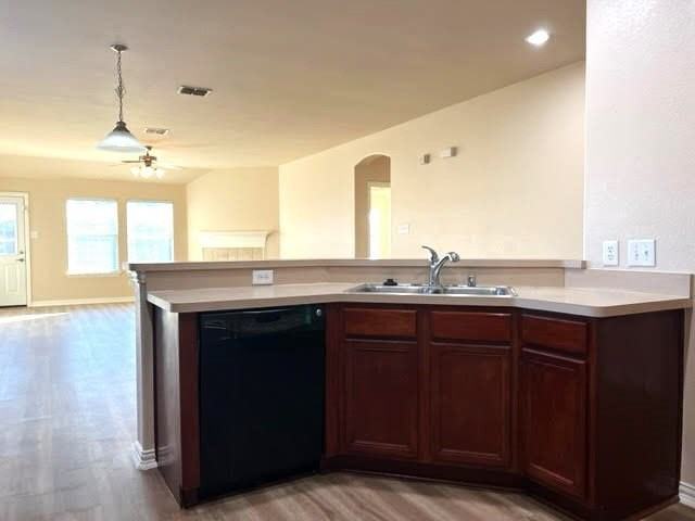 8405 Shasta Dr - Photo 6 of 28