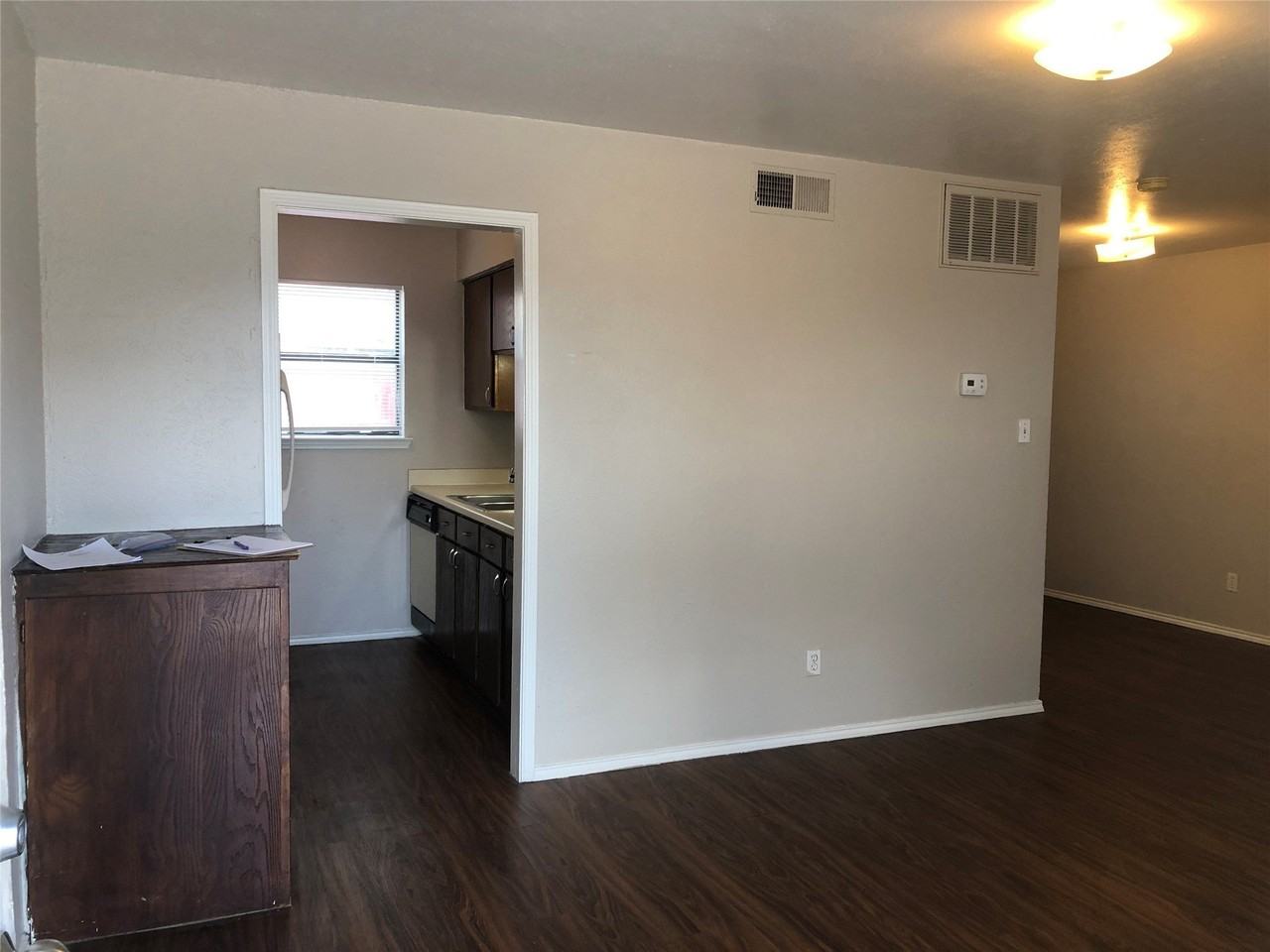 2526 W Prairie St #202 - Photo 2 of 5