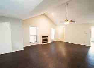1901 Wyatt Dr - Photo 4 of 15