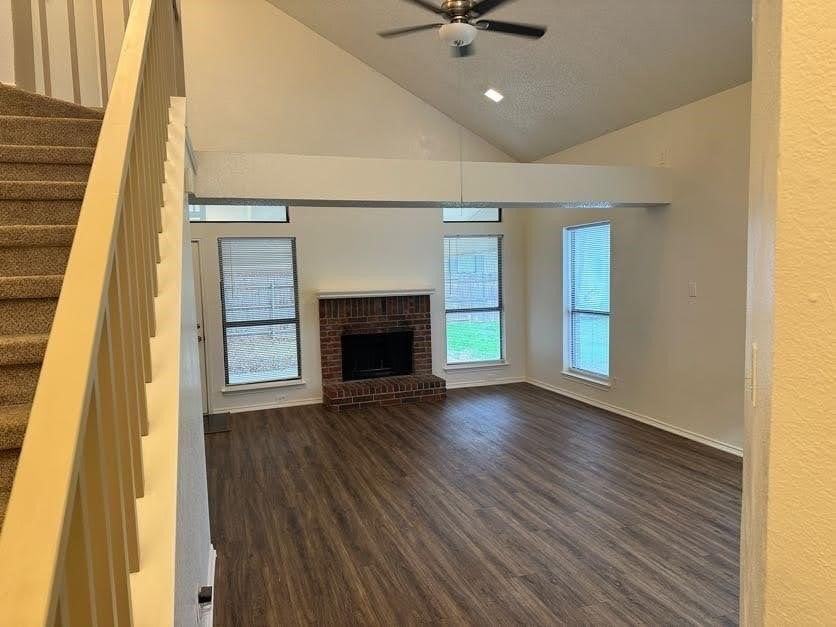 249 Stallion Dr - Photo 4 of 35