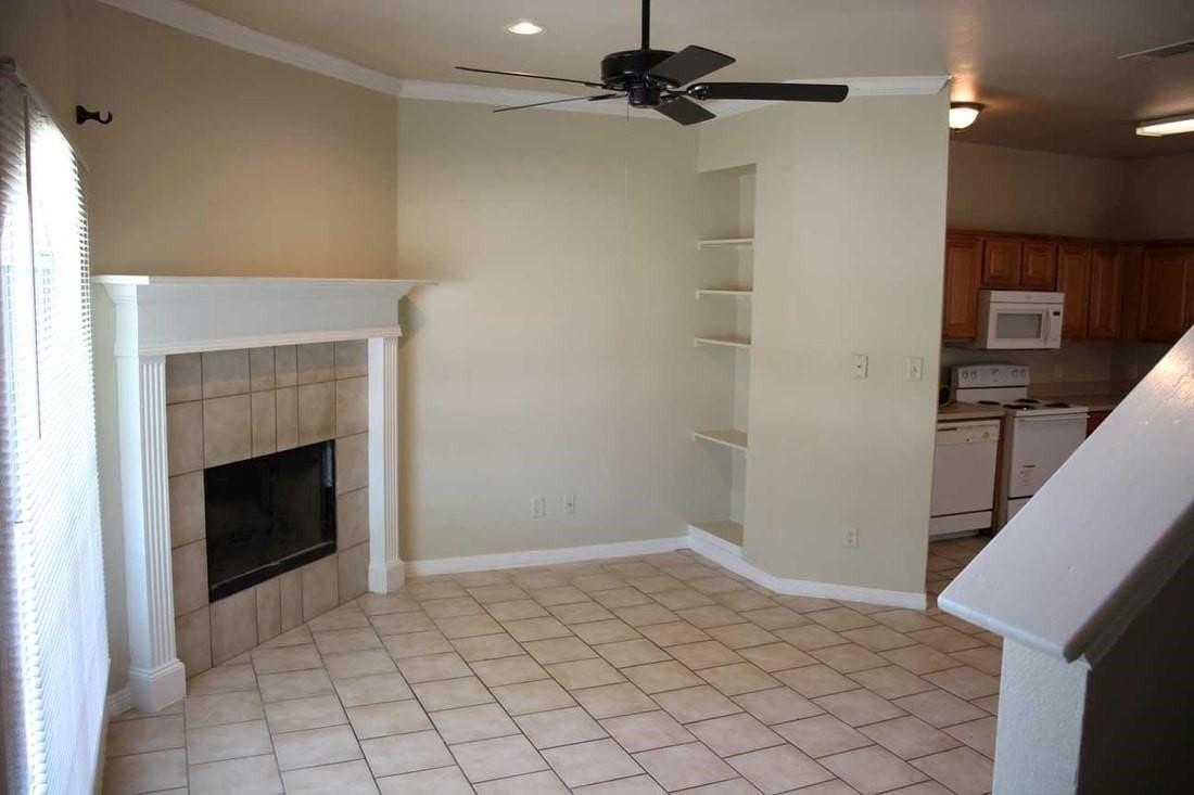 400 Central Park Dr - Photo 2 of 8