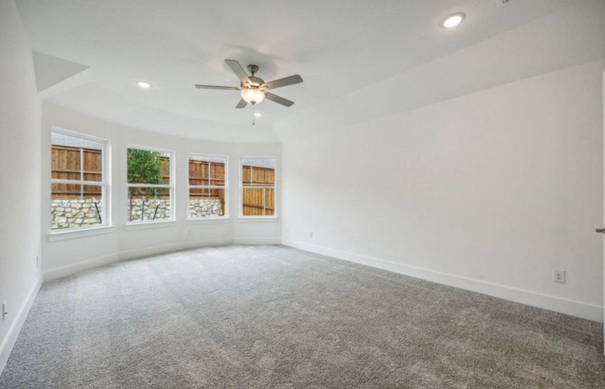 3832 Pennington Ave - Photo 2 of 11