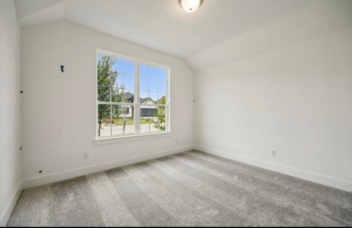 3832 Pennington Ave - Photo 4 of 11