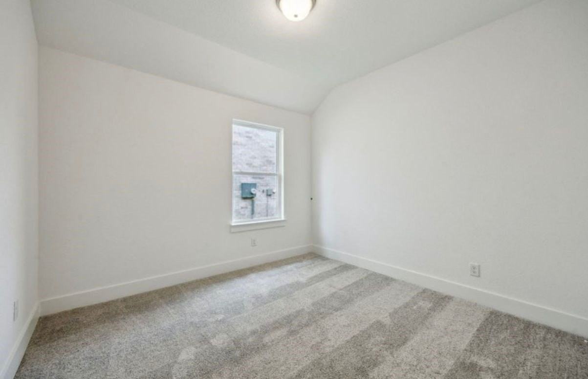 3832 Pennington Ave - Photo 6 of 11