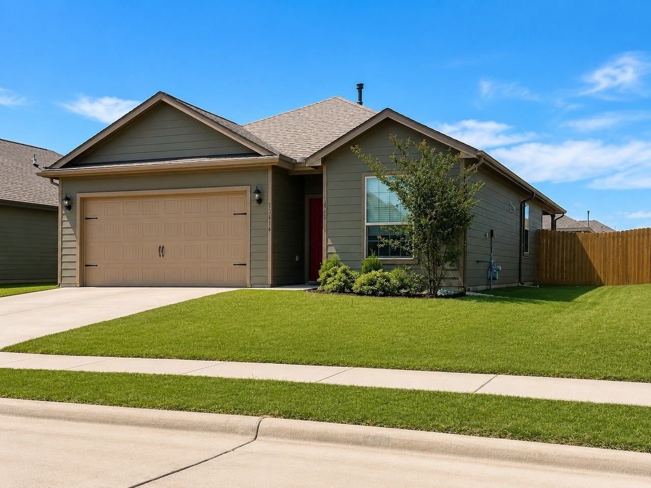 13616 Musselshell Dr - Photo 2 of 3