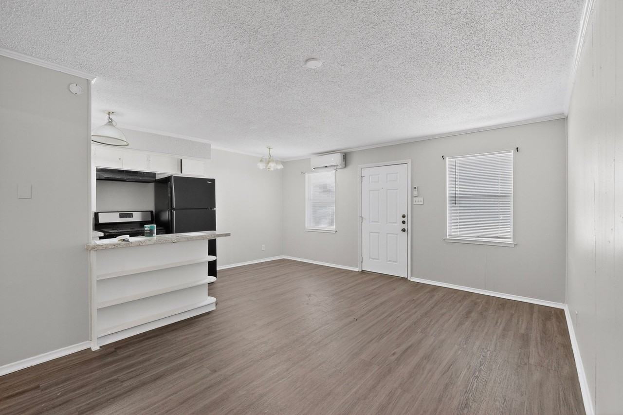 1585 N Mill St - Photo 7 of 17
