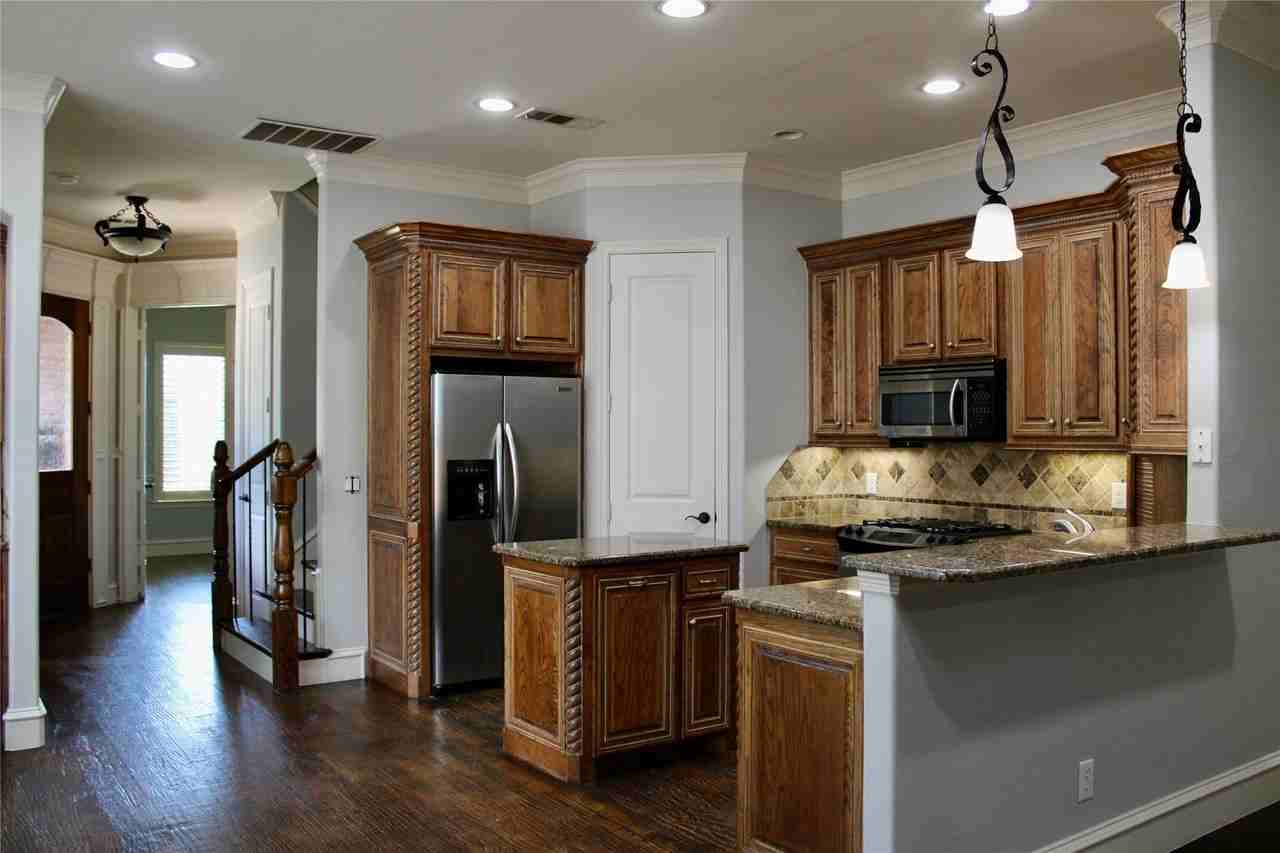 5151 Miller Ave - Photo 6 of 9