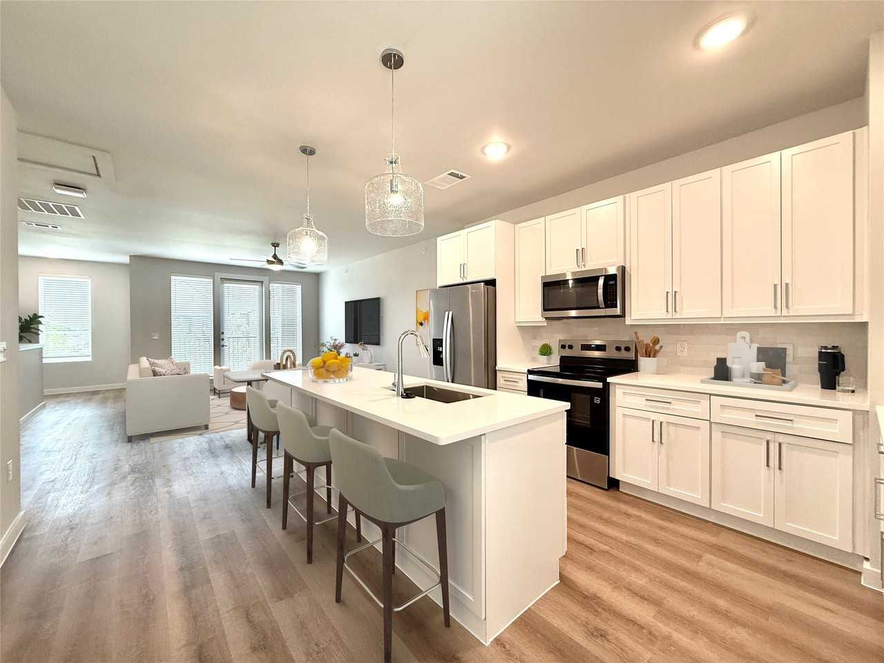 2219 Reserve Way - Photo 3 of 40