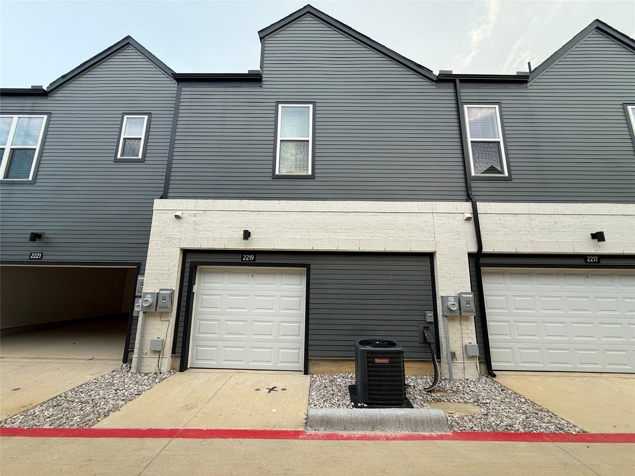 2219 Reserve Way - Photo 7 of 40