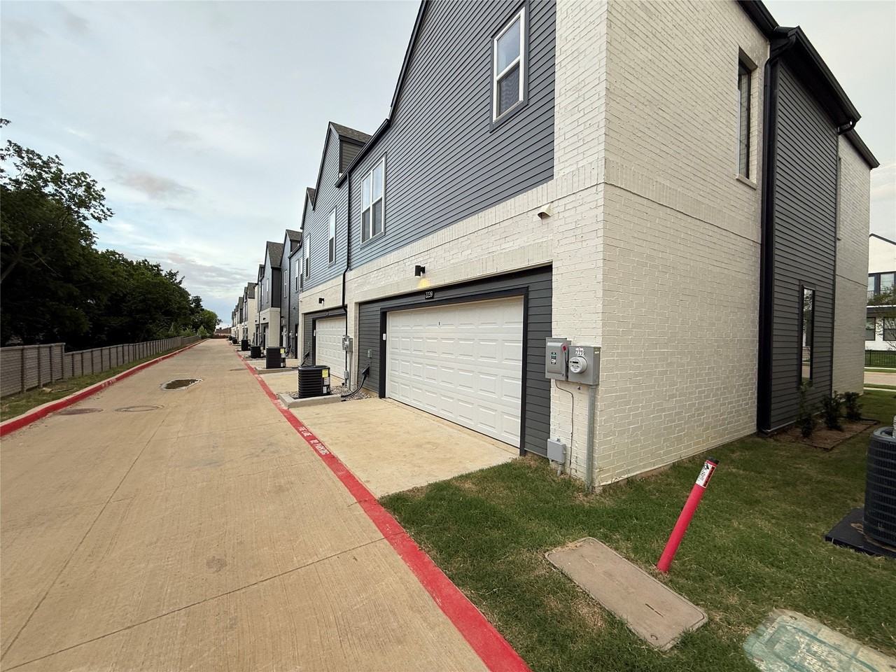 2239 Moonflower Ct - Photo 6 of 37