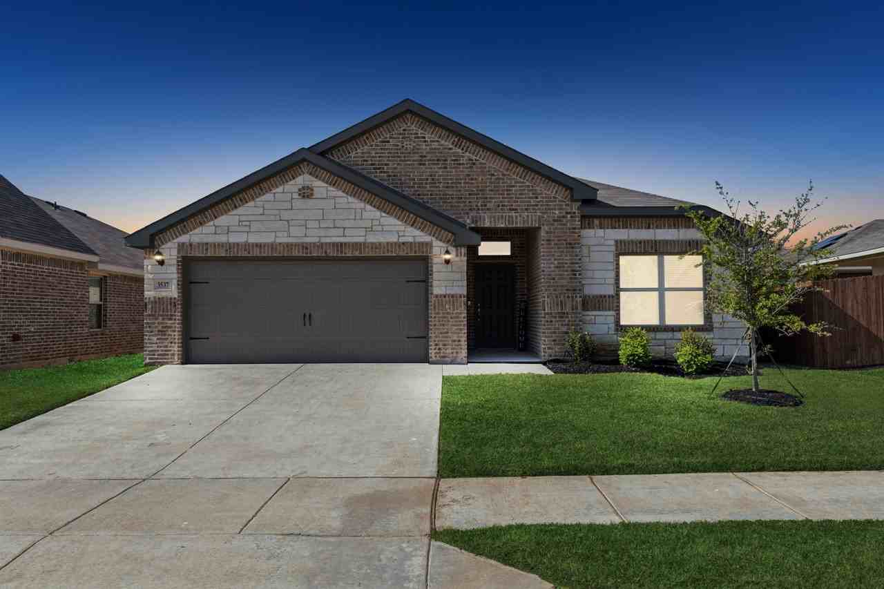 3537 Tahiti Ln - Photo 3 of 27