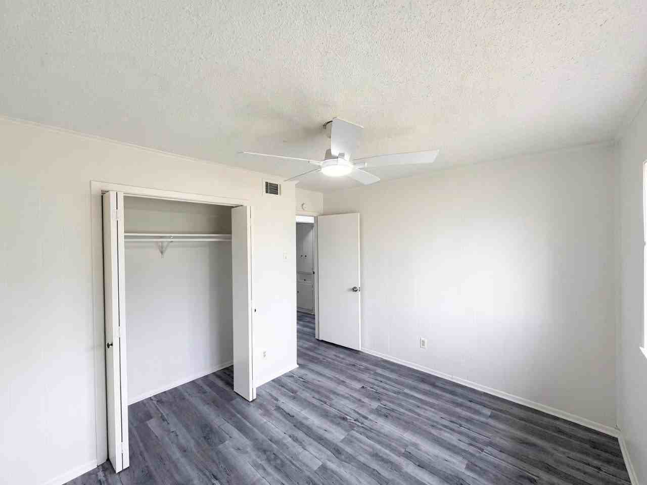 1021 Irene Dr - Photo 3 of 13