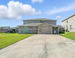 featured image of 721 E College St