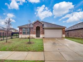 featured image of 1008 Silver Maple Ln