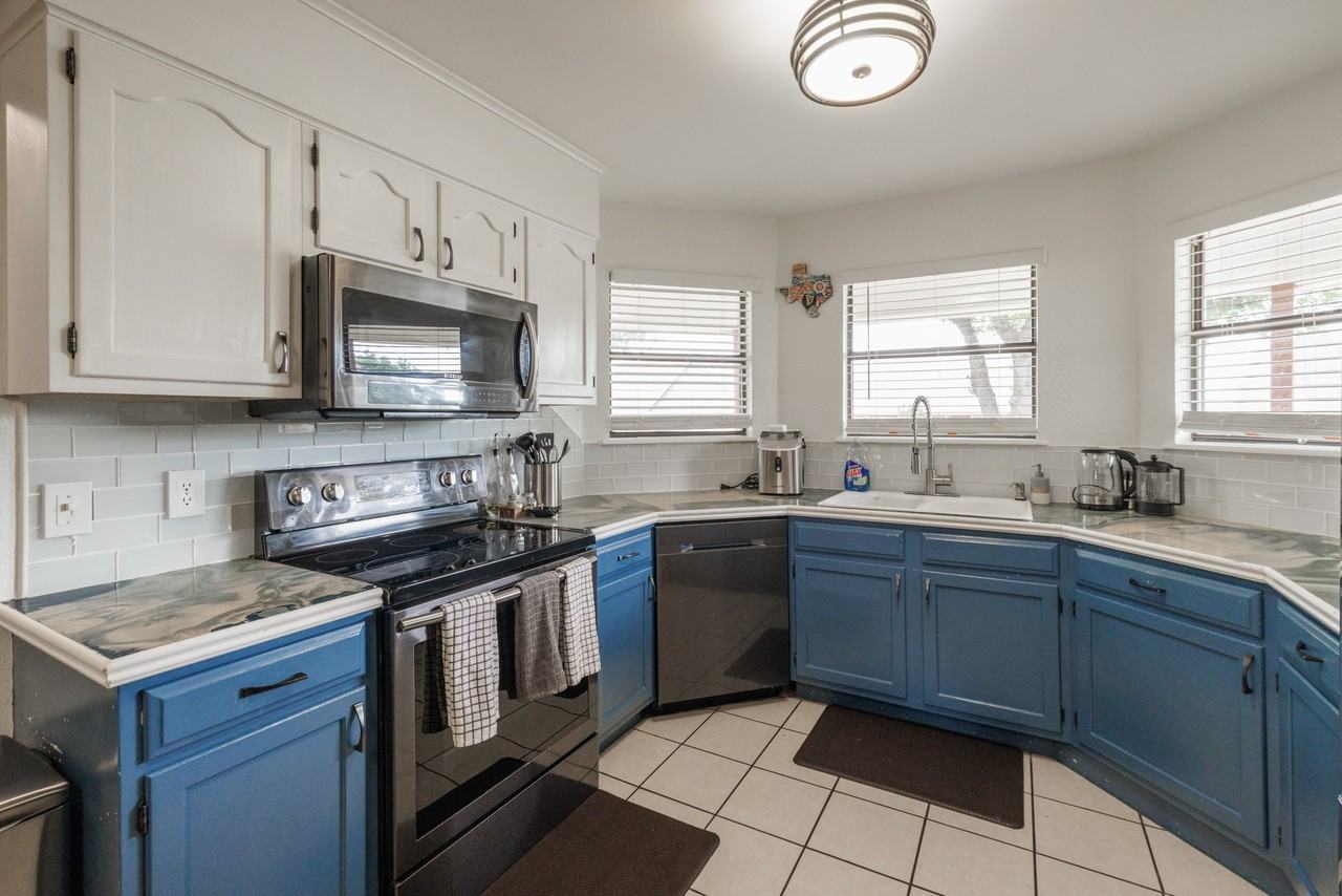 857 Chanticleers Ln - Photo 6 of 38