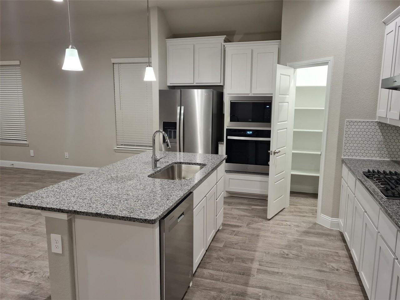 1604 Buzzard Rd - Photo 6 of 22