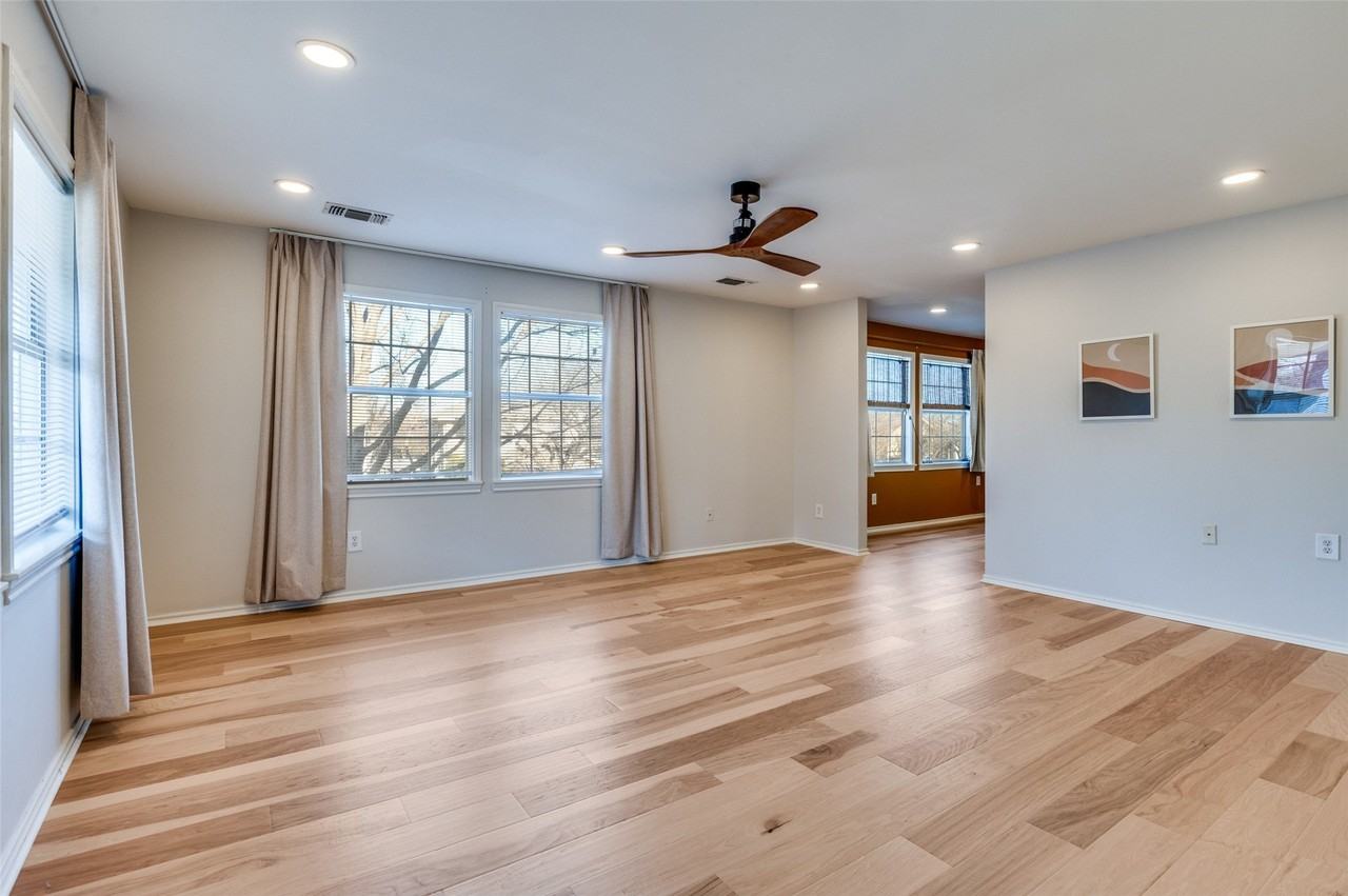 1112 Kings Hwy - Photo 7 of 12