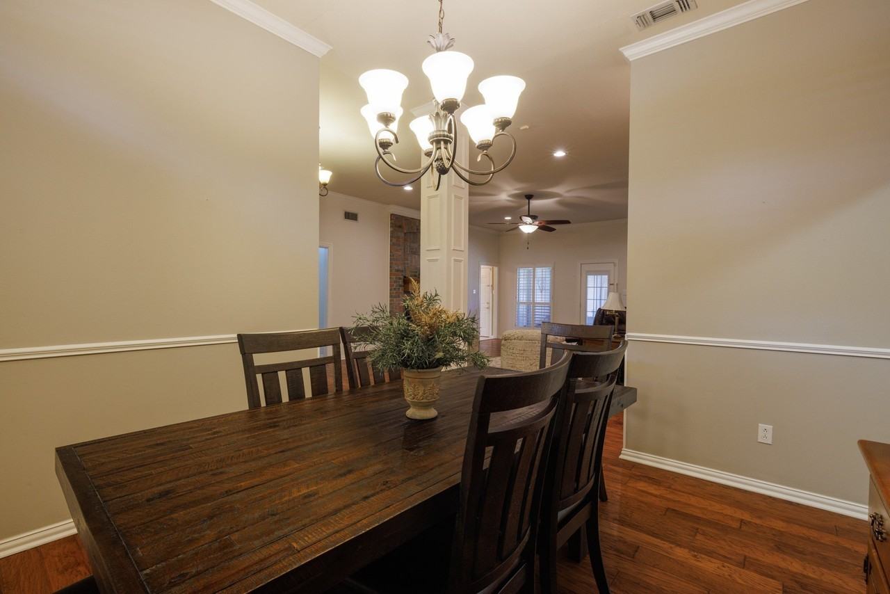 3726 Pensacola Dr - Photo 7 of 39