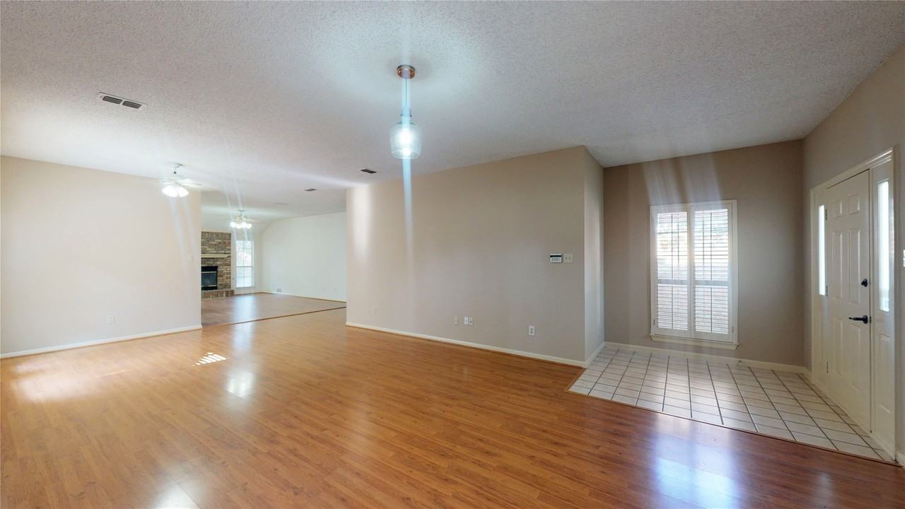 4012 Sendero Trl - Photo 3 of 19