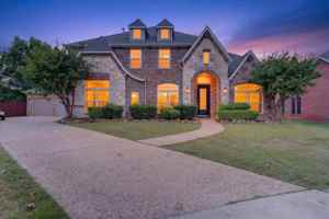 featured image of 6001 Madeline Ln