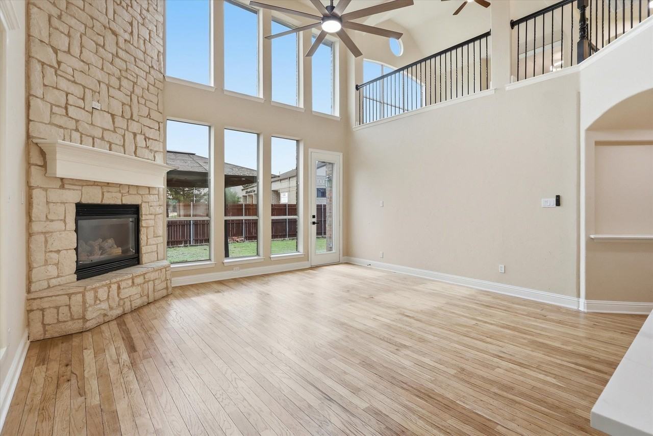 6001 Madeline Ln - Photo 4 of 39