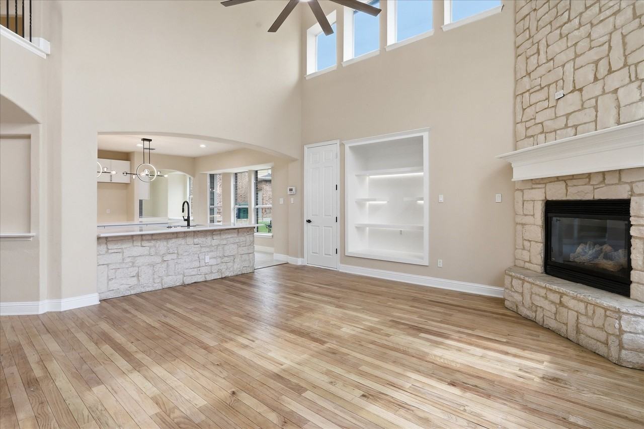6001 Madeline Ln - Photo 6 of 39