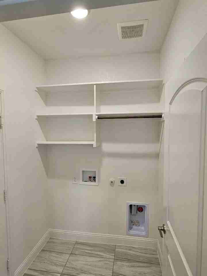 202 Griffith Dr #16 - Photo 6 of 19