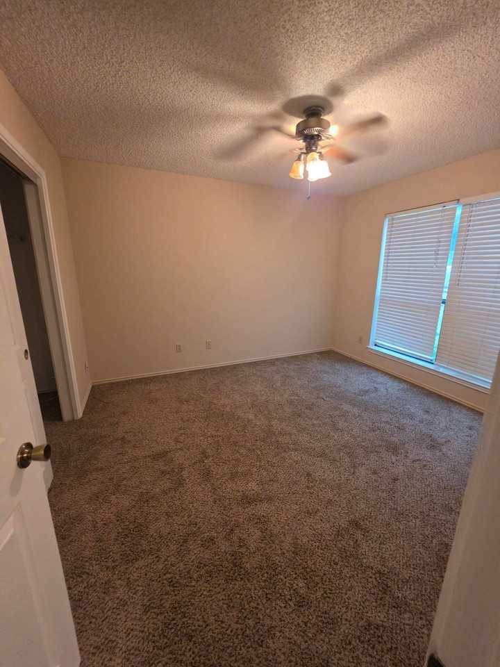1416 Hackamore St - Photo 4 of 16