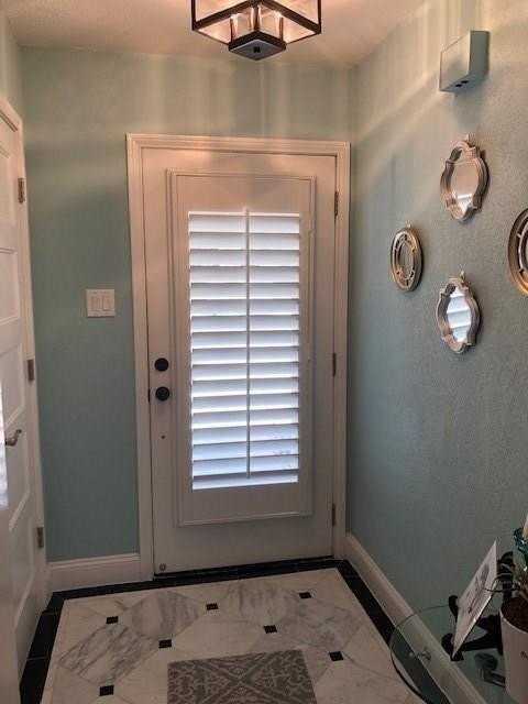 2840 Peninsula Dr - Photo 2 of 5