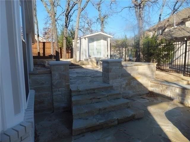 2840 Peninsula Dr - Photo 3 of 5
