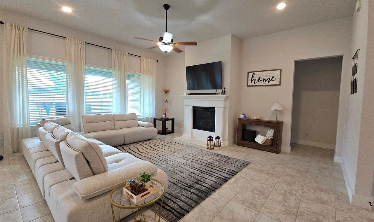 3512 Chacon Creek Trl - Photo 4 of 18